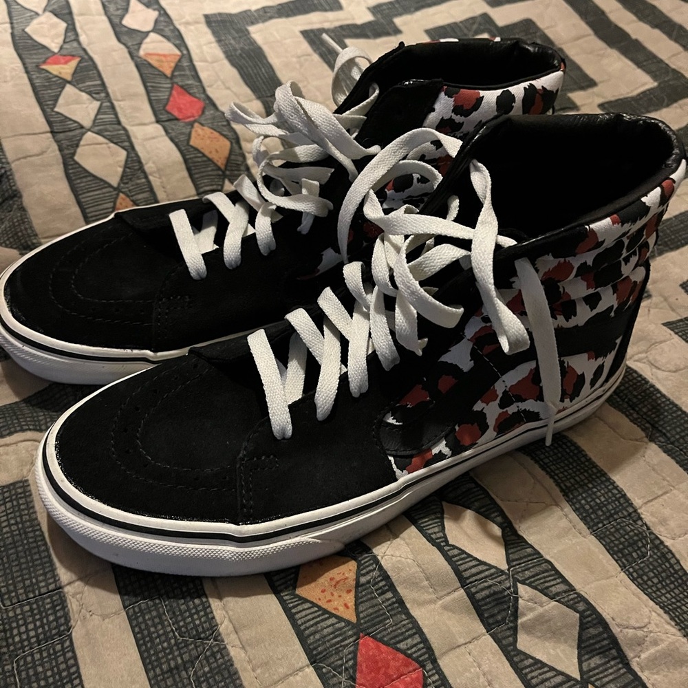 Vans sk8 hi women’s size 10